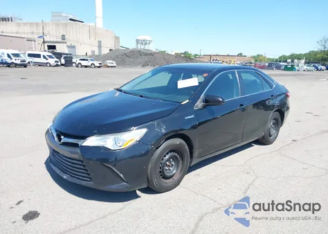 2015 Toyota Camry Hybrid Le z USA, uszkodzony, nr VIN 4T1BD1FK0FU171937